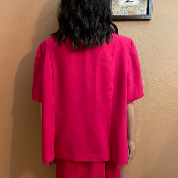 Pink Suit (2 pc) - Picture 11 of 16